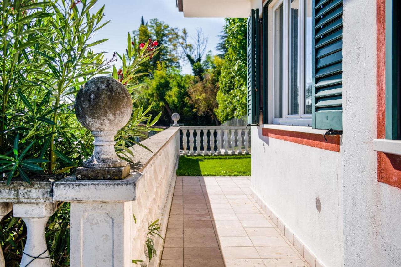 Villa Carini With 3000 Mq Garden & Heated Pool Castelnuovo del Garda Εξωτερικό φωτογραφία