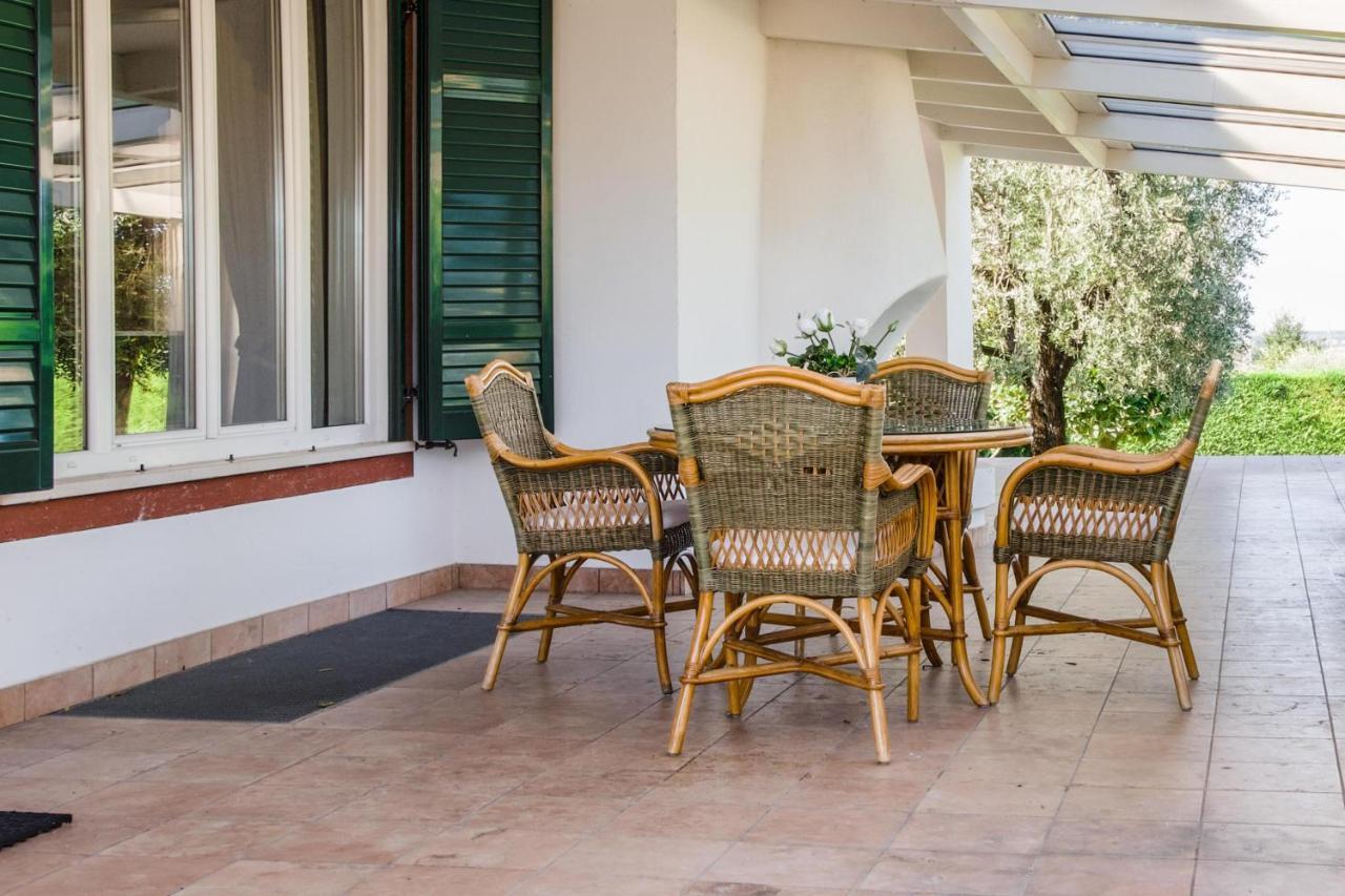 Villa Carini With 3000 Mq Garden & Heated Pool Castelnuovo del Garda Εξωτερικό φωτογραφία