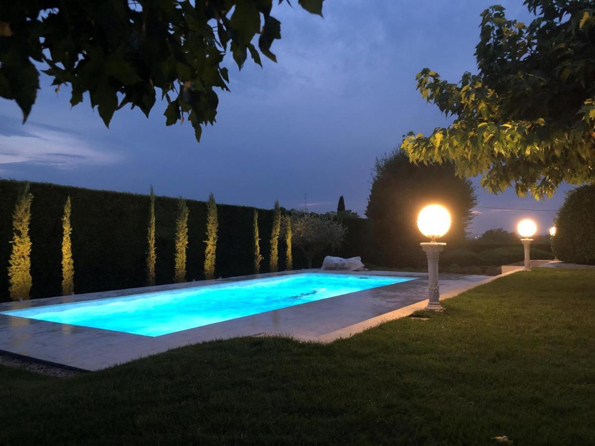 Villa Carini With 3000 Mq Garden & Heated Pool Castelnuovo del Garda Εξωτερικό φωτογραφία
