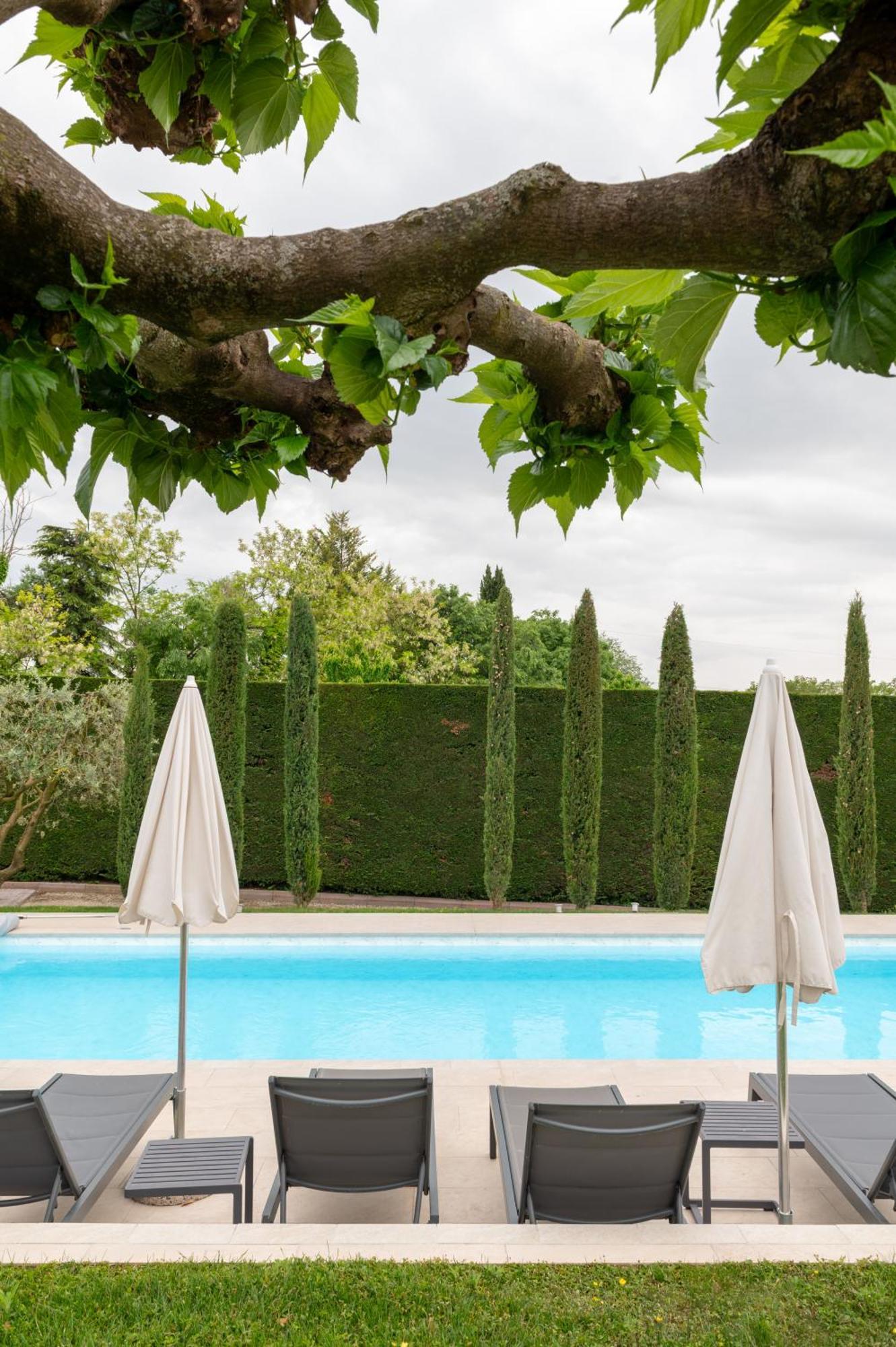 Villa Carini With 3000 Mq Garden & Heated Pool Castelnuovo del Garda Εξωτερικό φωτογραφία