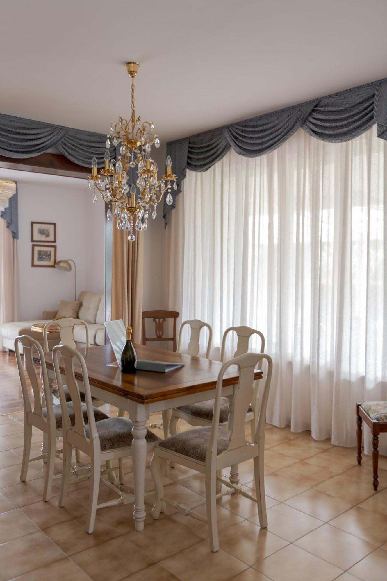 Villa Carini With 3000 Mq Garden & Heated Pool Castelnuovo del Garda Εξωτερικό φωτογραφία